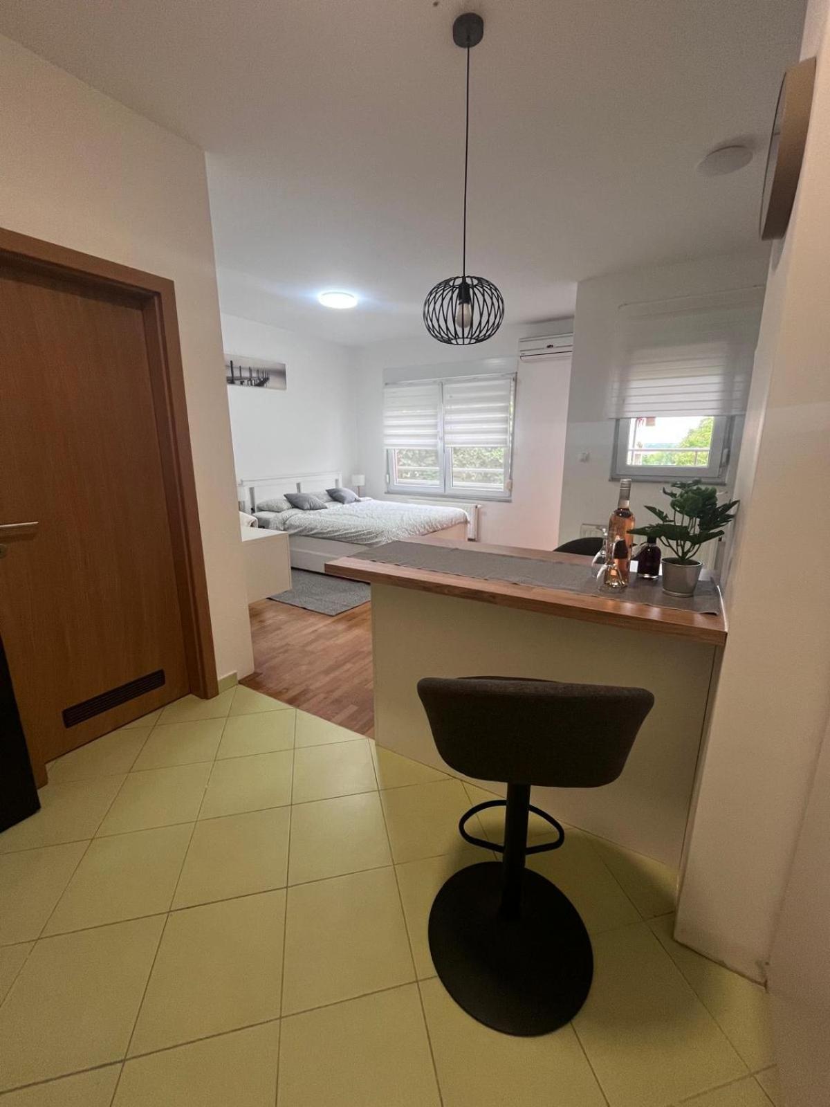 Studio Apartman - Sweet&Little Vrbovec Zewnętrze zdjęcie